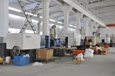 Ningbo Yuexiang Electric Appliance Co., Ltd. manufacturer production line